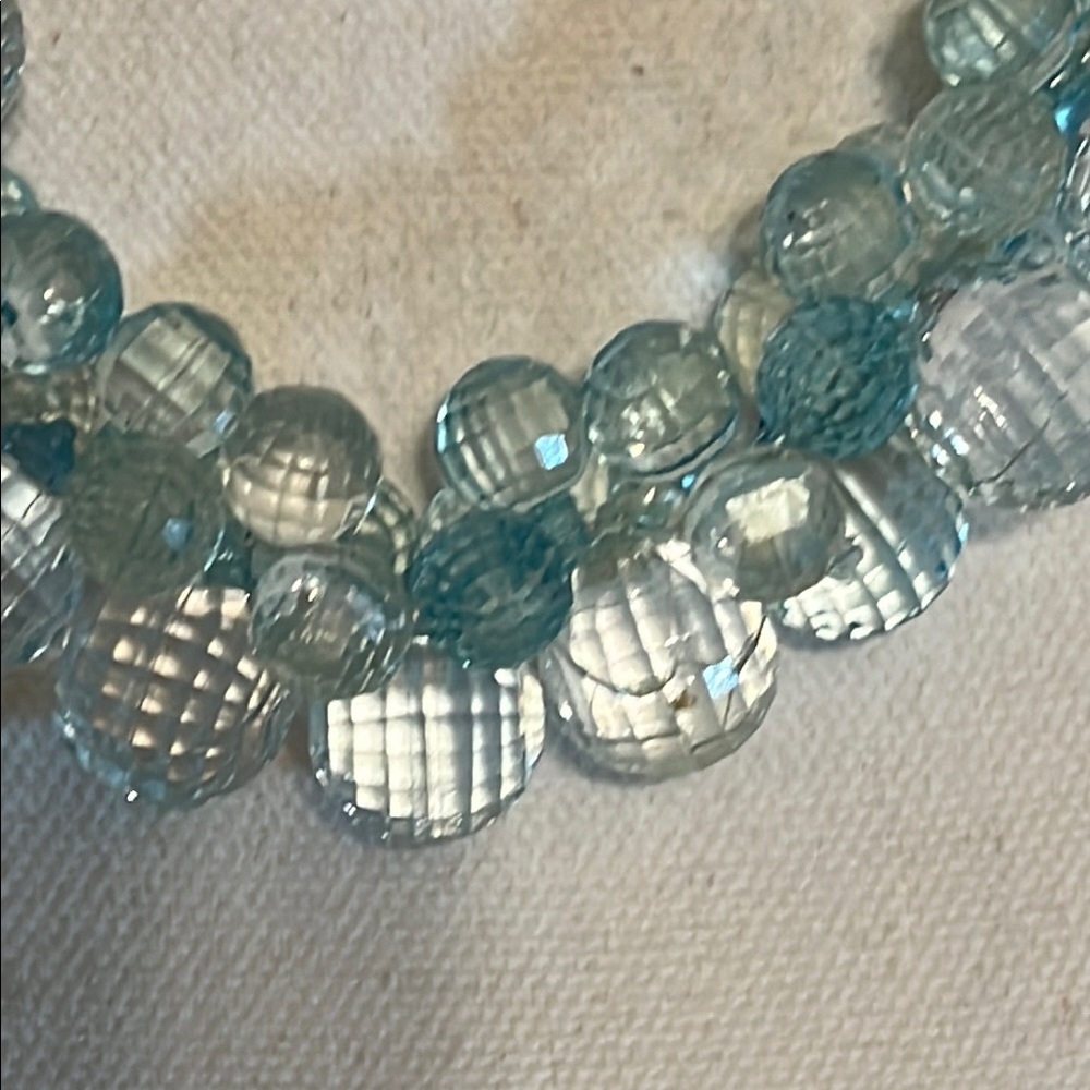 Elegant Blue Beaded Statement Necklace - Picture 3 of 9